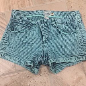 Dickies hickory striped shorts in green